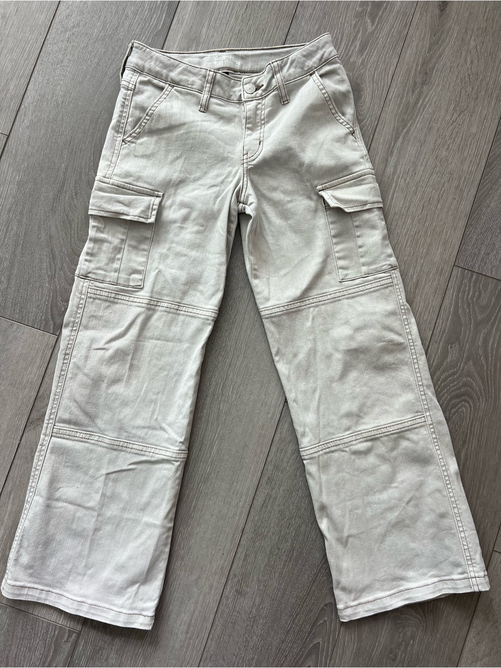 Light Beige Cargo Pants with Wide Legs Art Class Girls Size 10 / L